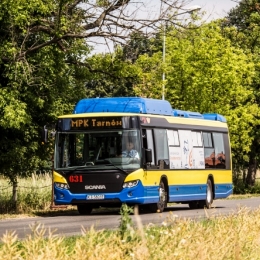Autobus marki SCANIA Citywide LF CNG - sesja w plenerze